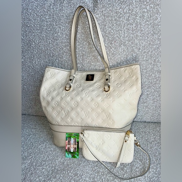 🩷 Loui V Empreinte Apple Watch band Handmade with 🩷 - Picture 11 of 15